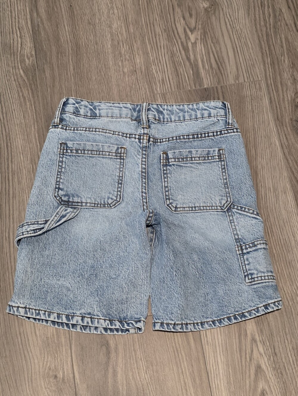 Shorts - Picture 2 of 2